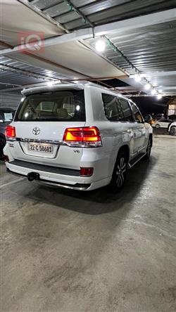 تويوتا لاندكروزر